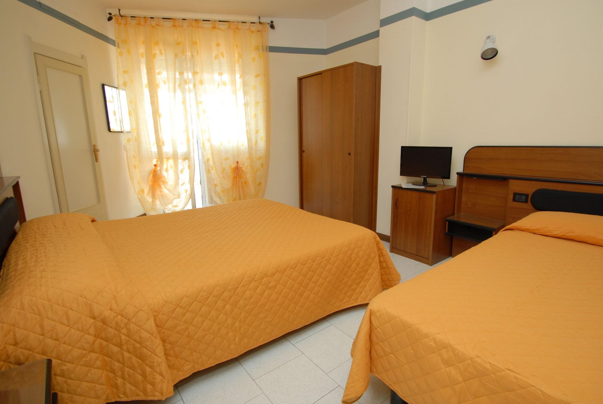Hotel Baia Del Sorriso Castiglioncello Exterior photo